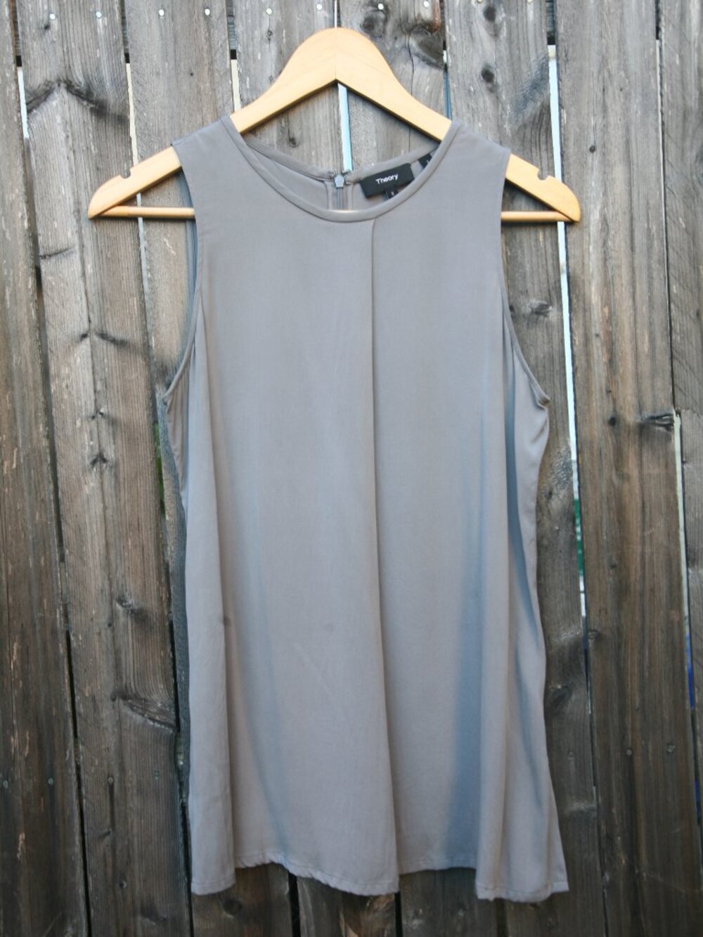 Size S - THEORY Women's Gray Stretch Silk Sleeveless Top